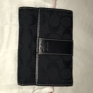 Black Signature Coach wallet